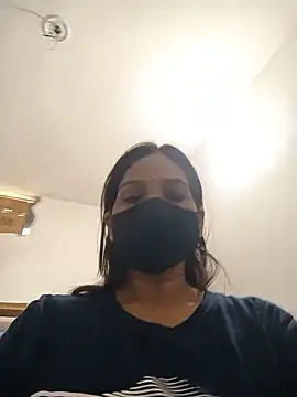 Snapshot of soni_yhakur chatting on 06/19/26, 01:22 soni yhakur online show from 06/19/26, 01:22