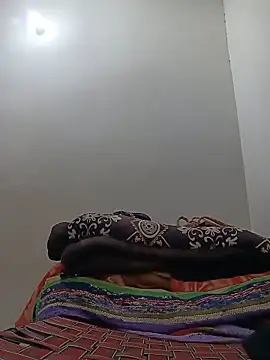 Snapshot of soni_yhakur chatting on 06/14/26, 12:18 soni yhakur online show from 06/14/26, 12:18