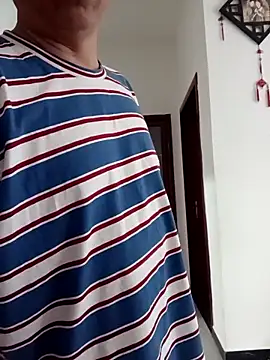 CWQ123 online show from 12/19/25, 02:26