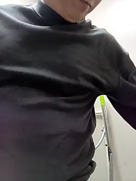 CWQ123 online show from 10/11/25, 08:26