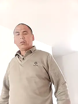 CWQ123 online show from 04/13/26, 08:07