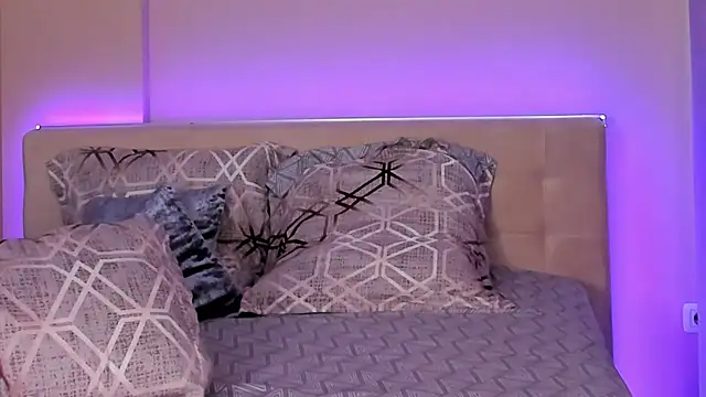 Emily Sheen online show from 03/07/26, 01:05