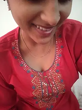 Neha Tyagi online show from 10/31/25, 05:15