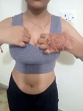 Neha Tyagi online show from 09/28/25, 06:31
