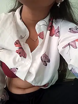 Neha Tyagi online show from 10/05/25, 05:31