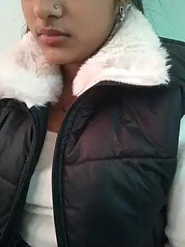 Neha Tyagi online show from 12/01/25, 04:57