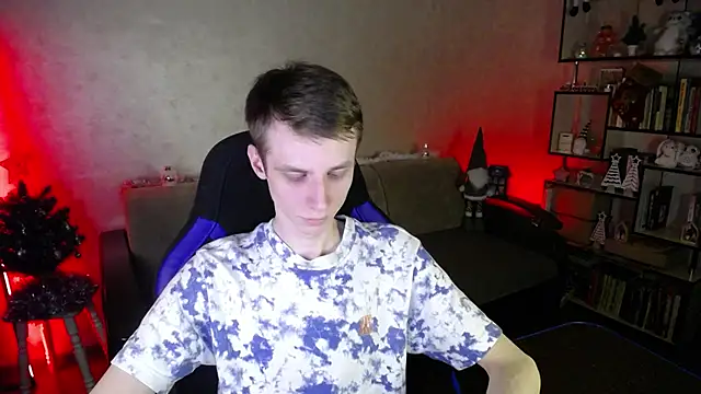 yes cute boy  online show from 01/09/26, 01:40