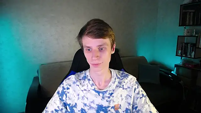yes cute boy  online show from 04/08/26, 07:04