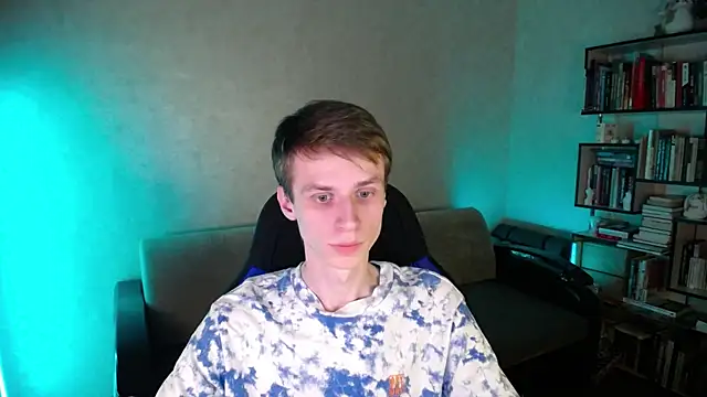 yes cute boy  online show from 02/17/26, 06:16