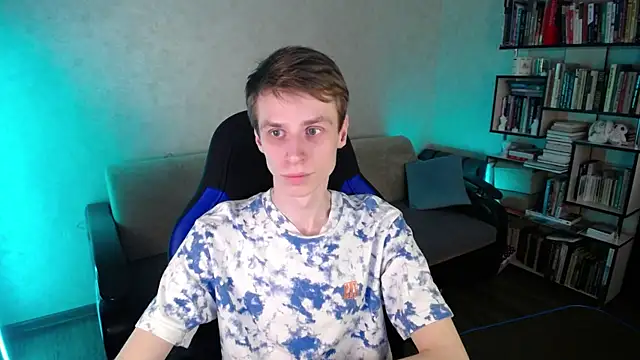 yes cute boy  online show from 02/21/26, 12:07