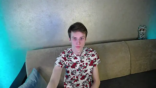 yes cute boy  online show from 03/09/26, 09:29