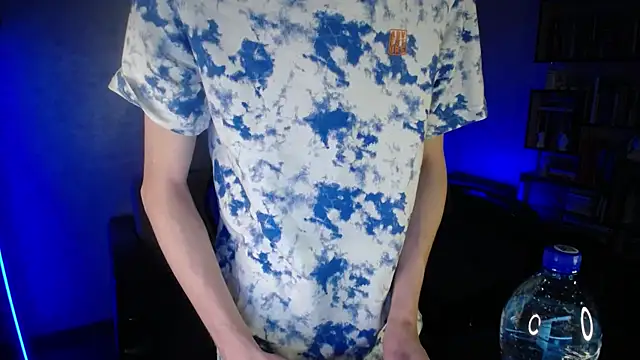 yes cute boy  online show from 02/10/26, 02:05