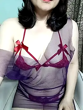 Spa-LinhLinh online show from 10/28/25, 03:44