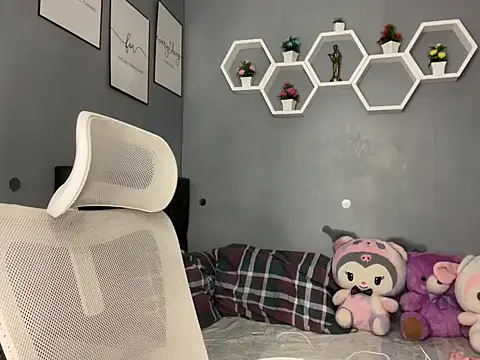 lelasohna online show from 11/16/25, 11:37