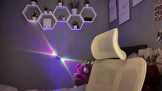 lelasohna online show from 02/12/26, 10:04