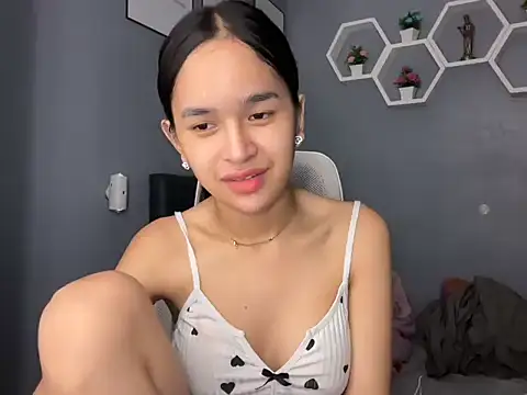 lelasohna online show from 11/11/25, 03:40