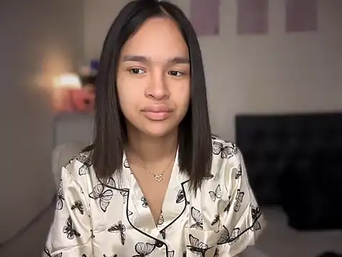 lelasohna online show from 04/12/26, 12:08