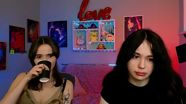 riley sanders online show from 03/23/26, 08:19