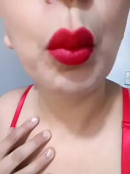 LINA-DALOUA online show from 11/19/25, 08:14