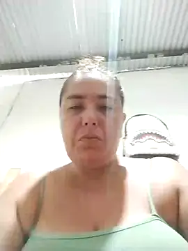 yyuly online show from 10/21/25, 01:43