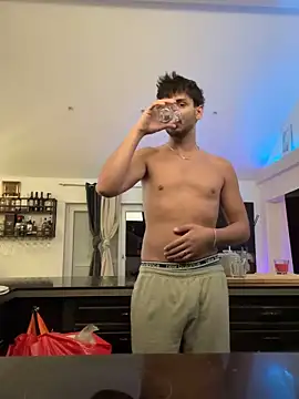 Snapshot of Gipsyboysteve chatting on 02/18/26, 12:30 Gipsyboysteve online show from 02/18/26, 12:30