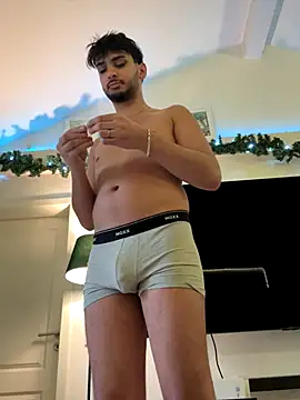 Snapshot of Gipsyboysteve chatting on 12/03/25, 08:03 Gipsyboysteve online show from 12/03/25, 08:03