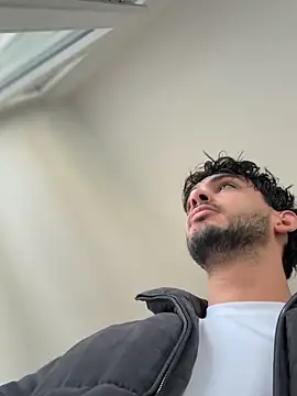 Snapshot of Gipsyboysteve chatting on 03/21/26, 12:09 Gipsyboysteve online show from 03/21/26, 12:09