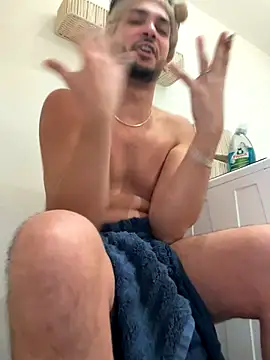 Snapshot of Gipsyboysteve chatting on 12/01/25, 12:06 Gipsyboysteve online show from 12/01/25, 12:06