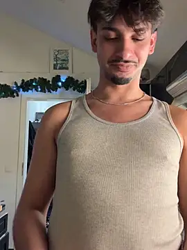 Snapshot of Gipsyboysteve chatting on 12/15/25, 04:24 Gipsyboysteve online show from 12/15/25, 04:24