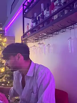 Snapshot of Gipsyboysteve chatting on 12/22/25, 07:47 Gipsyboysteve online show from 12/22/25, 07:47