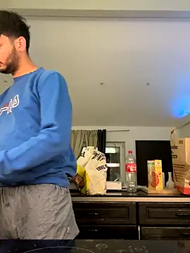 Snapshot of Gipsyboysteve chatting on 11/22/25, 04:17 Gipsyboysteve online show from 11/22/25, 04:17