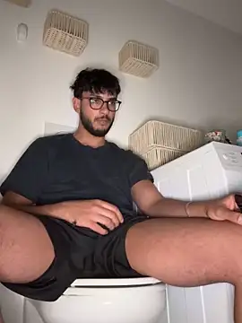 Snapshot of Gipsyboysteve chatting on 02/12/26, 03:06 Gipsyboysteve online show from 02/12/26, 03:06