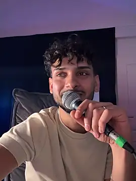 Snapshot of Gipsyboysteve chatting on 04/15/26, 12:16 Gipsyboysteve online show from 04/15/26, 12:16