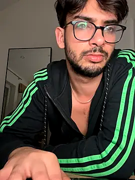 Snapshot of Gipsyboysteve chatting on 11/24/25, 04:45 Gipsyboysteve online show from 11/24/25, 04:45