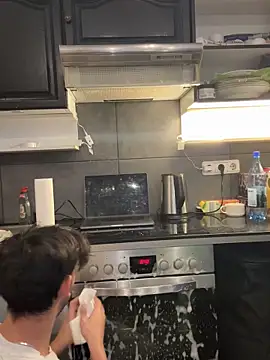 Snapshot of Gipsyboysteve chatting on 12/22/25, 07:41 Gipsyboysteve online show from 12/22/25, 07:41