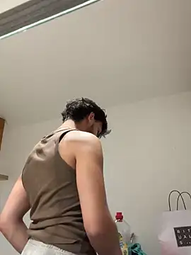 Snapshot of Gipsyboysteve chatting on 04/12/26, 08:45 Gipsyboysteve online show from 04/12/26, 08:45