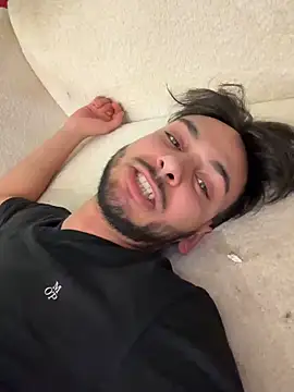 Snapshot of Gipsyboysteve chatting on 11/27/25, 04:46 Gipsyboysteve online show from 11/27/25, 04:46