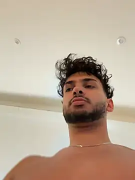 Snapshot of Gipsyboysteve chatting on 04/14/26, 12:10 Gipsyboysteve online show from 04/14/26, 12:10