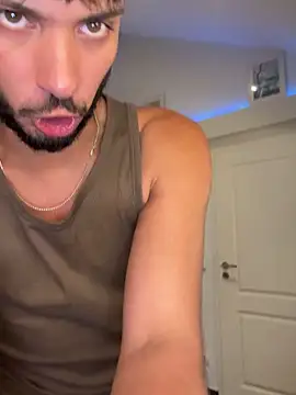 Snapshot of Gipsyboysteve chatting on 02/12/26, 03:12 Gipsyboysteve online show from 02/12/26, 03:12