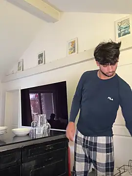 Snapshot of Gipsyboysteve chatting on 03/17/26, 08:39 Gipsyboysteve online show from 03/17/26, 08:39