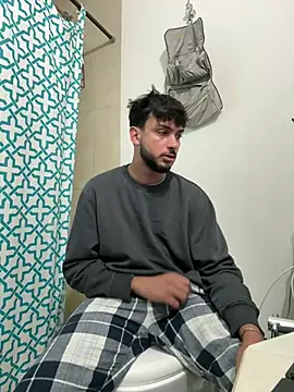 Snapshot of Gipsyboysteve chatting on 02/09/26, 12:25 Gipsyboysteve online show from 02/09/26, 12:25