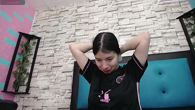 Snapshot of maily_can chatting on 09/24/25, 12:55 maily can online show from 09/24/25, 12:55