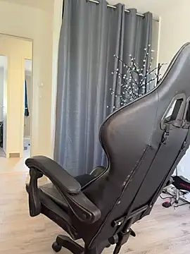 HATSUNE   online show from 04/17/26, 10:18