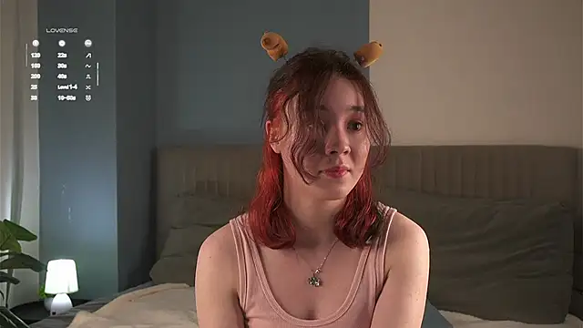 Snapshot of AlbertaClack chatting on 09/09/25, 11:19 AlbertaClack online show from 09/09/25, 11:19