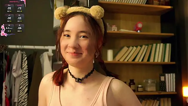 Snapshot of AlbertaClack chatting on 11/02/25, 11:48 AlbertaClack online show from 11/02/25, 11:48