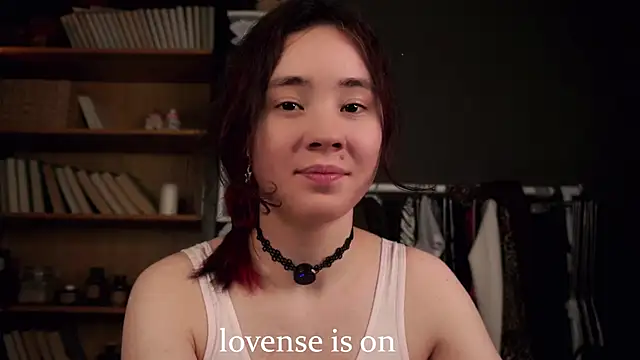 Snapshot of AlbertaClack chatting on 11/08/25, 11:14 AlbertaClack online show from 11/08/25, 11:14