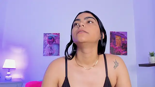 Snapshot of shizuka_84 chatting on 11/10/25, 11:04 shizuka 84 online show from 11/10/25, 11:04