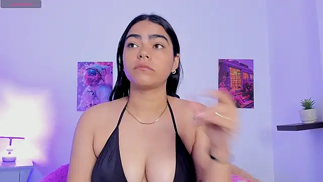 Snapshot of shizuka_84 chatting on 11/19/25, 10:59 shizuka 84 online show from 11/19/25, 10:59