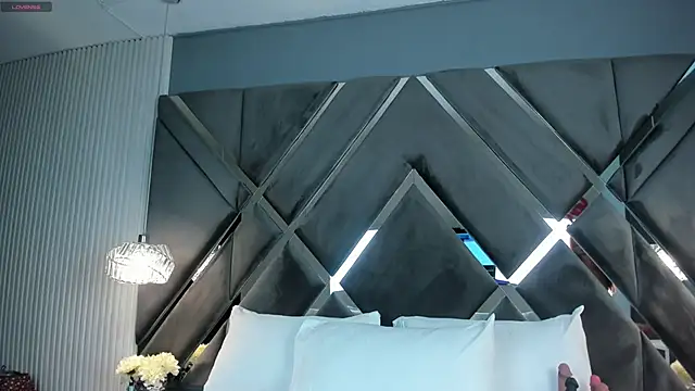 CoraimaSahin online show from 12/20/25, 02:03