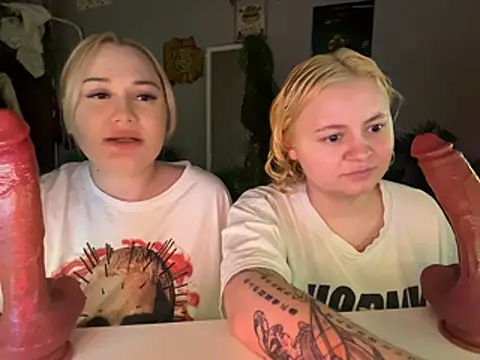 MoonIvy  online show from 02/21/26, 05:26